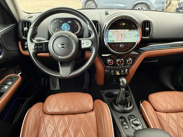 Mini COUNTRYMAN Mini 2.0 Cooper S E ALL4 Classic Leer Cruise Control Navigatie Carplay PDC Stoelverwarming Voorruitverwarming