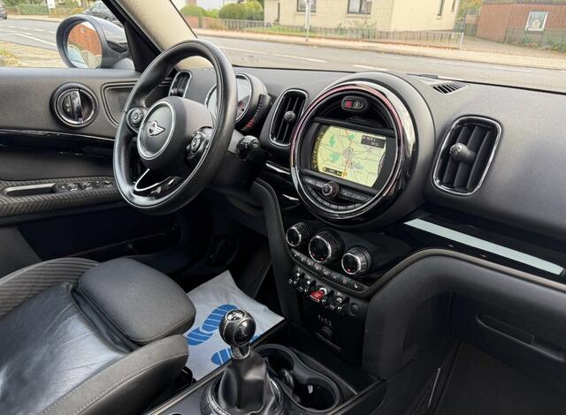 Mini COUNTRYMAN Mini 1.5 Cooper Pepper.Navi,Panorama,LED,Half leer. Volle auto !!!Dealer ond !