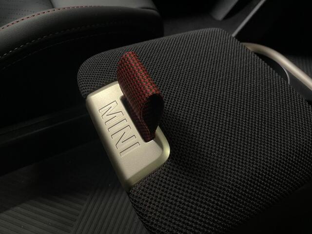 Mini COUNTRYMAN 1.5 C 170pk John Cooper Works XL panorama trekhaak massage Hea