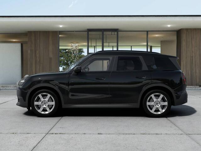 Mini COUNTRYMAN E Blackyard