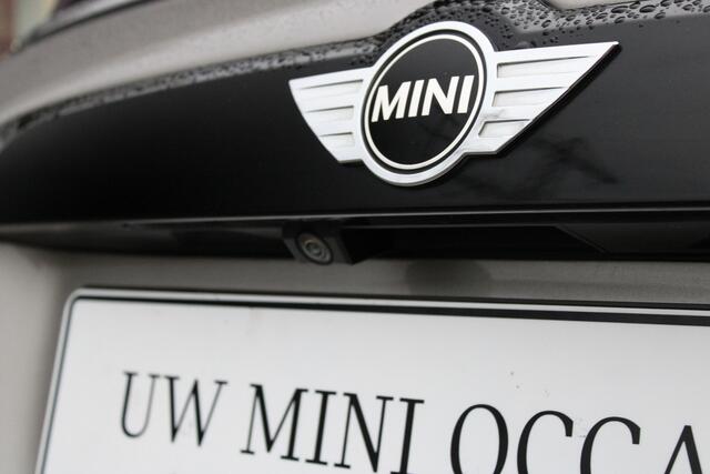 Mini COUNTRYMAN Cooper S Automaat / Sportstoelen / Achteruitrijcamera / LED / Active Cruise Control / Park Assistant / Navigatie Professional / Stoelverwarming