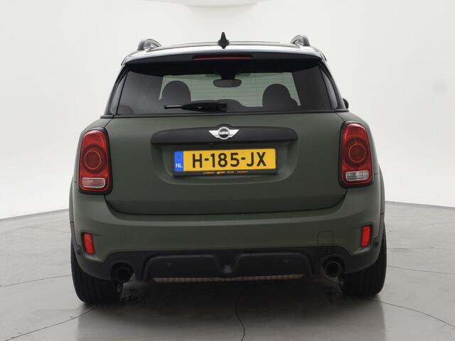 Mini COUNTRYMAN Mini JCW 2.0 JOHN COOPER WORKS 231 PK ALL4 AUT. MAT GROEN + PANORAMA | CAMERA | HEAD-UP | HK | LEDER | STOELVERW.