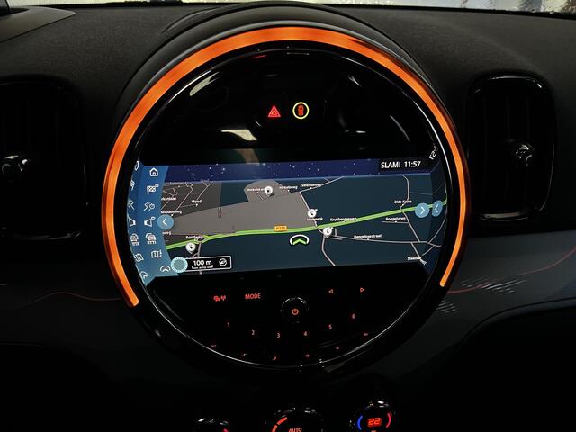 Mini COUNTRYMAN 1.5 Cooper S E ALL4 Untamed Edition Automaat / Dealer onderhouden / Leder / Schuifdak / Elektrische stoelen & klep / Harman Kardon / Adaptieve CC / HUD / Achteruitrijcamera / Parkeer assistent / Apple Carplay Android / 18" LM wielen /