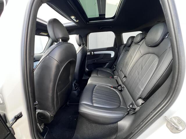 Mini COUNTRYMAN 1.5 Cooper S E ALL4 Untamed Edition Automaat / Dealer onderhouden / Leder / Schuifdak / Elektrische stoelen & klep / Harman Kardon / Adaptieve CC / HUD / Achteruitrijcamera / Parkeer assistent / Apple Carplay Android / 18" LM wielen /