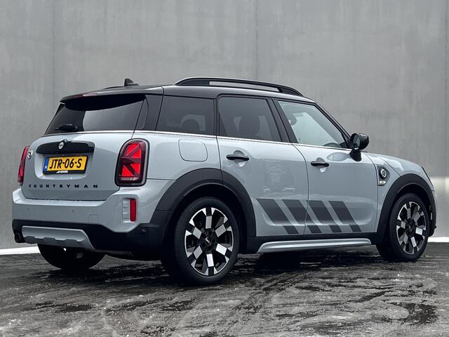 Mini COUNTRYMAN 1.5 Cooper S E ALL4 MINI Yours Automaat / Dealer onderhouden / Leder / Schuifdak / Elektrische stoelen & klep / Harman Kardon / Adaptieve CC / HUD / Achteruitrijcamera / Parkeer assistent / Apple Carplay Android / 19" LM wielen /