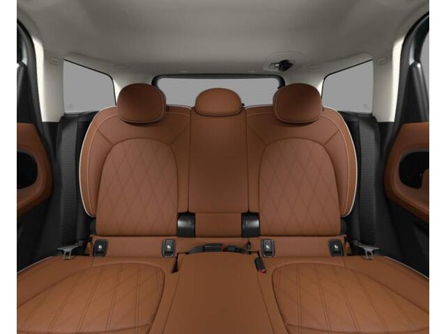 Mini COUNTRYMAN Cooper S E ALL4 Panoramadak - Active Cruise Control - Elektrisch verwarmbare/verstelbare stoelen - Harman Kardon - Driving/Parking Assistent - Comfort acces - Head up - Achteruitrijcamera -