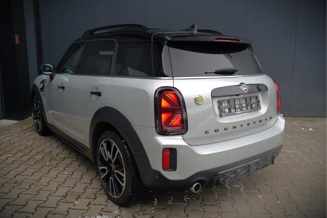 Mini COUNTRYMAN Mini 1.5 Cooper S E ALL4 | JCW | Panoramadak | Stoelverwarming | Harman Kardon | Head-Up Display | John Cooper Works | Camera | Apple Carplay | Parkeersensoren | Keyless |