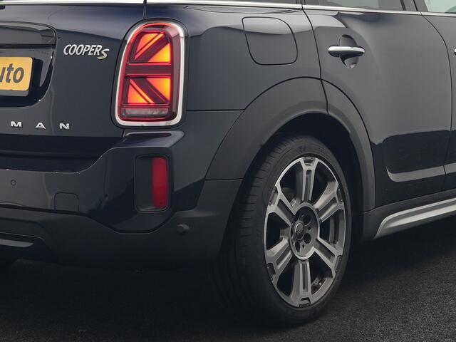 Mini COUNTRYMAN 1.5 Cooper S E ALL4 MINI Yours Plug In Hybrid 220pk Dealer O.H PHEV | Panodak | Adaptive Cruise | Head Up | Lederen Sportstoelen Verwarmd | 19"L.M | Camera | Sfeerverlichting | Keyless | Apple Carplay |