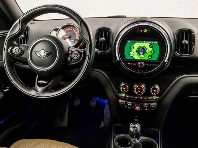 Mini COUNTRYMAN Mini 1.5 Sportline (APPLE CARPLAY, NAVIGATIE, BRUIN LEDER, JCW SPORTSTUUR, STOELVERWARMING, SFEERVERLICHTING, GETINT GLAS, NIEUWSTAAT)