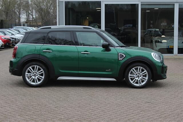 Mini COUNTRYMAN Mini 2.0 Cooper S ALL4 Classic / Trekhaak / Camera / Head-up / Keyless / 18'' / CarPlay / Stoelverwarming / DAB / Cruise Control