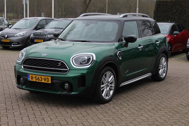 Mini COUNTRYMAN Mini 2.0 Cooper S ALL4 Classic / Trekhaak / Camera / Head-up / Keyless / 18'' / CarPlay / Stoelverwarming / DAB / Cruise Control
