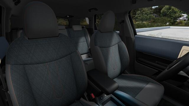 Mini COUNTRYMAN Mini E Blackyard 66.5 kWh SEAF Stoelverwarming | head up display | Getint Glas |