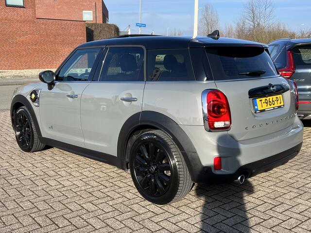 Mini COUNTRYMAN Mini 1.5 Cooper S E ALL4 Chili Navi Prof Camera Carplay Sportstoelen Harman Kardon Head Up Keyless Led Koplampen 18 Inch Extra Getint Glas