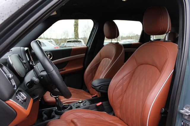 Mini COUNTRYMAN Mini 1.5 Cooper S E ALL4 MINI Yours / Camera / Head-up / Leder / Navigatie / 18'' / Stoelverwarming / DAB / ACC / Alarm Klasse 3