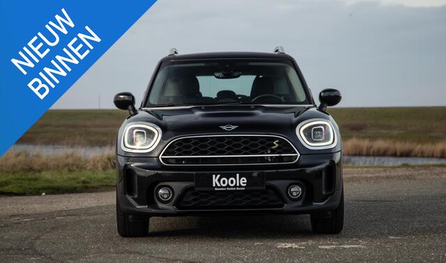 Mini COUNTRYMAN Mini 1.5 Cooper S E ALL4 Essential CAMERA / NAVI / CARPLAY / AIRCO / ZWART / STOELVERWARMING