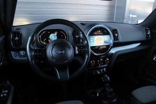 Mini COUNTRYMAN Mini 1.5 Cooper S E ALL4 John Cooper Works | Keyless | Navi | Camera | Climate | Zwarte Hemel