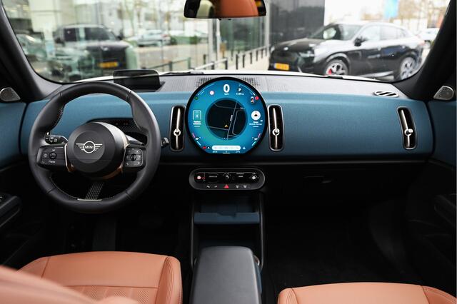 Mini COUNTRYMAN C Automaat / Pakket XL / Favoured / 19" Kaleido Spoke 2-tone
