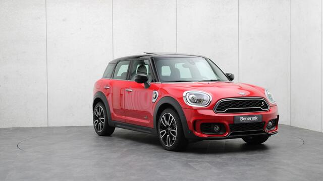 Mini COUNTRYMAN Mini 1.5 Cooper S E ALL4 John Cooper Works | Head-up | Panoramadak | Harman/Kardon | Comfort Access | Achteruitrijcamera