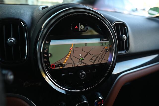 Mini COUNTRYMAN Cooper SE ALL4 Automaat / LED / Comfortstoelen / Comfort Access / Park Assistant / Stoelverwarming / Cruise Control