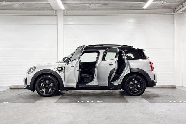 Mini COUNTRYMAN Cooper SE ALL4 | Head-Up Display | Achteruitrijcamera | Panoramadak