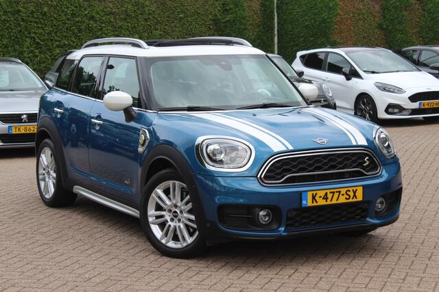 Mini COUNTRYMAN Mini 2.0 Cooper S E ALL4 Chili / Panoramadak / Camera / Head-up / Apple CarPlay / Navigatie / 18'' / Sportstoelen / Stoelverwarming / DAB / Cruise Control