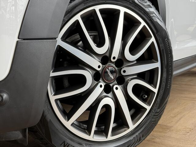 Mini COUNTRYMAN 1.5 One Pepper Stoelverwarming | Carplay | Cruise | Navi | PDC | Keyless | Led | Sportstoelen | 18"