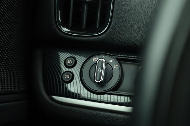 Mini COUNTRYMAN Mini 1.5 Cooper S E ALL4 | Cruise | Elek. Klep | Stoelverw. | Nav+CarPlay | Dig. Cockpit | Sfeerverl. | LED | PDC V