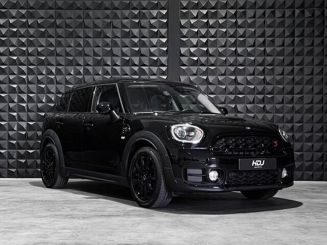 Mini COUNTRYMAN Mini 1.5 Cooper S E ALL4 Chili | All Black | Pano | 18"| HUD | Ad. Li | Sportstoelen |