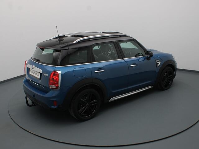 Mini COUNTRYMAN Mini Cooper Chili 135pk Airco | Parkeersens. v+a | Voorruitverw. | Trekhaak afneembaar.