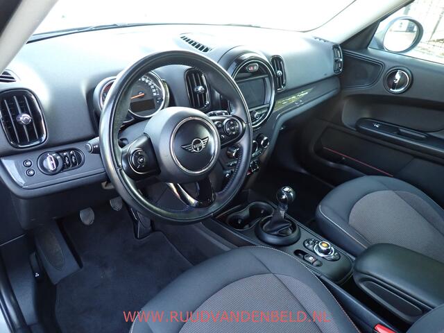 Mini COUNTRYMAN 1.5 One / CARPLAY / STOELVERWARMING / KEYLESS