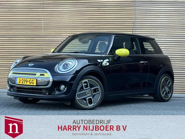 Mini Electric Mini Essential 33 kWh Camera / DAB+ / Navi / Lm Velgen / Clima / Stoelverwarming