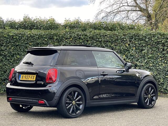 Mini Electric Yours | Harman/Kardon | Panorama | Leder | 17" Jet Black | Head-Up