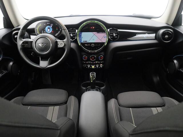 Mini Electric Mini Camden Edition 33 kWh | PANO | CAMERA | KEYLESS | STOELVERW.