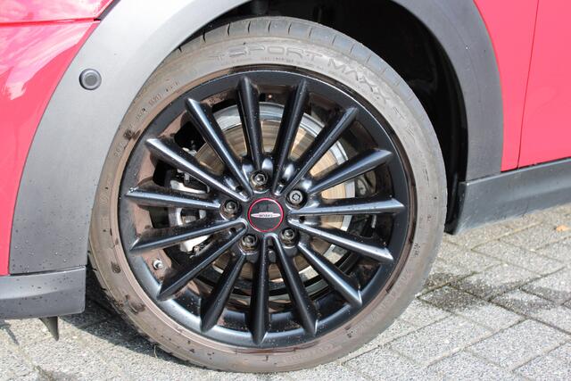 Mini Electric Classic / Panoramadak / Sportstoelen / Achteruitrijcamera / LED / Comfort Access / Park Assistant / Stuurverwarming