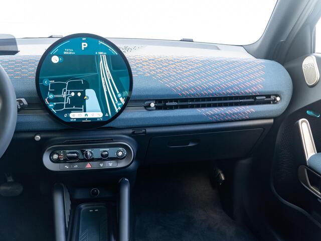 Mini Electric Aceman SE Favoured + XL pakket + Trekhaak + Panoramadak