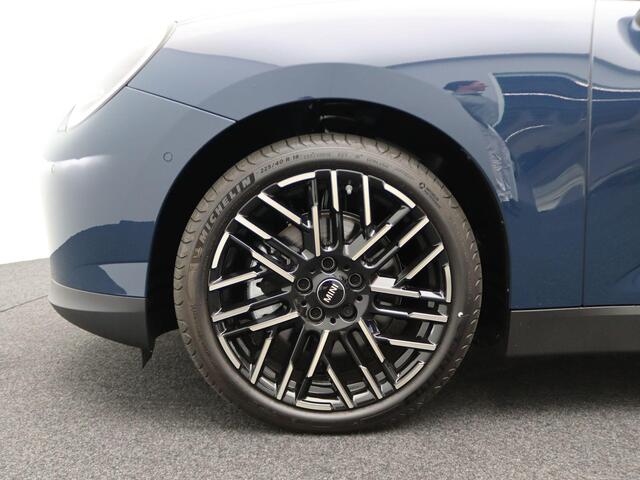 Mini Electric Mini Cooper SE Favoured M 54.2 kWh