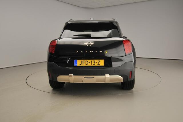 Mini Electric Aceman SE JCW Sportstoelen / Trekhaak / Harman-Kardon / Head-up / Getint glas / Alu wielen 19 inch