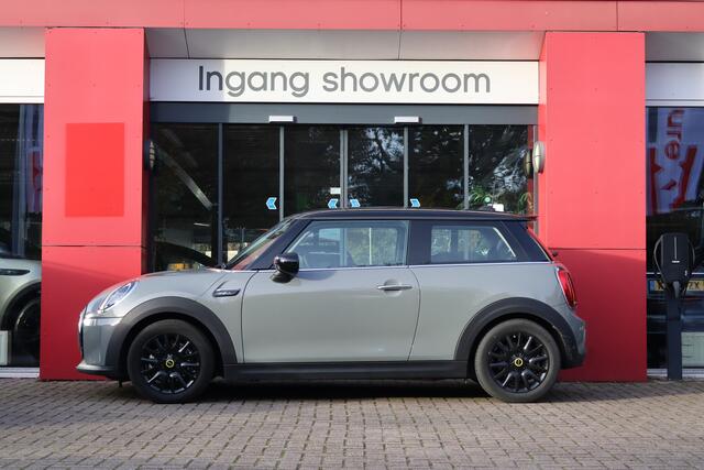 Mini Electric Mini Camden Edition 33 kWh | Origineel NL | PDC | Cruise Control | Navigatie | Climate Control |