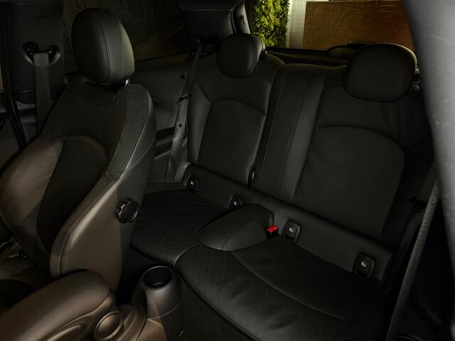 Mini Electric Mini Essential 33 kWh | Pano | CarPlay | Leder