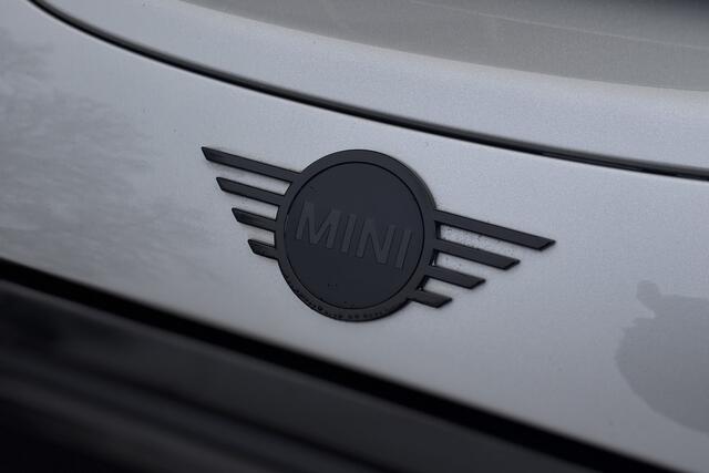 Mini Electric Cooper SE 33 kWh | Camera | Sportleder | Comfort Access | Stoelverwarming | LED