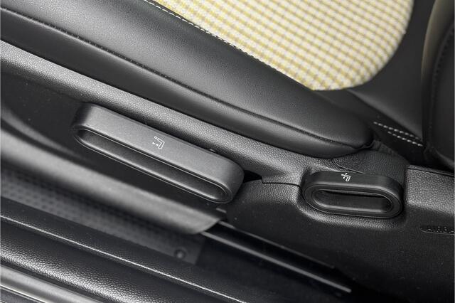 Mini Electric Cooper SE 33 kWh | Camera | Unieke bekleding | Stoelverwarming | LED