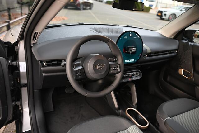 Mini Electric Hatchback Cooper SE / Essential / 17" U-Spoke grey