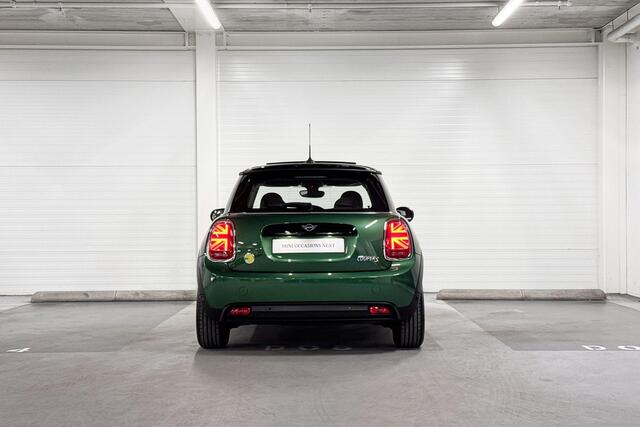 Mini Electric 3-deurs Camden Plus Edition | Achteruitrijcamera | Stuurwielverwarming | Harman Kardon