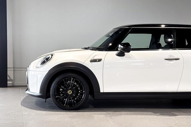 Mini Electric Essential 33Kwh | Resolute Edition | Stoelverwarming | Driving Assistant |