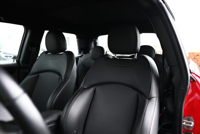 Mini Electric Classic / Sportstoelen / Achteruitrijcamera / Stuurverwarming / Comfort Access / LED / Stoelverwarming