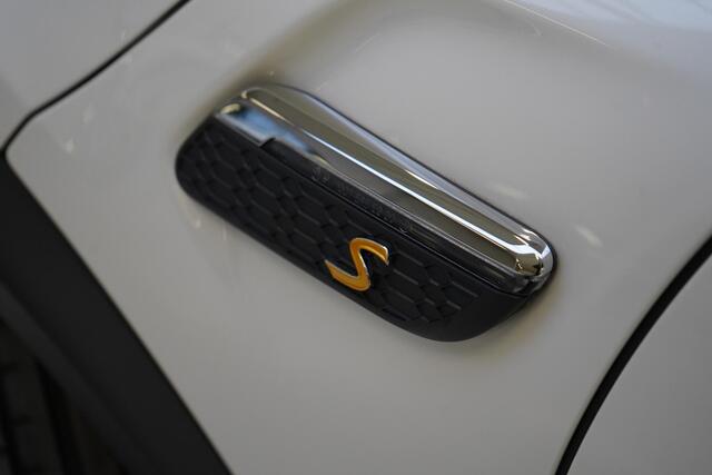 Mini Electric Mini Classic 33 kWh | Zwart optiek | Navigatie | Stoelverwarming | Privacy Glass