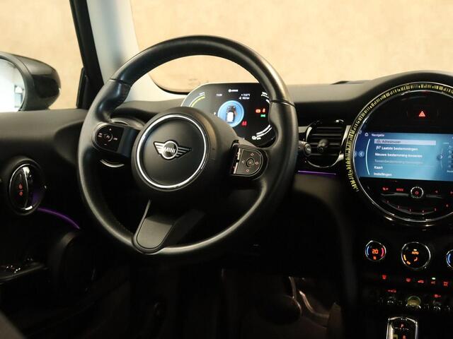 Mini Electric Mini Classic 33 kWh SOH 95.3 %!! - ORIGINEEL NEDERLANDSE AUTO - AUTOMATISCHE AIRCO - APPLE CARPLAY/ANDROID AUTO - KEYLESS START - LED KOPLAMPEN - CRUISE CONTROL - LICHTMETALEN VELGEN - MULTIMEDIAVOORBEREIDING - 3 FASE LADEN