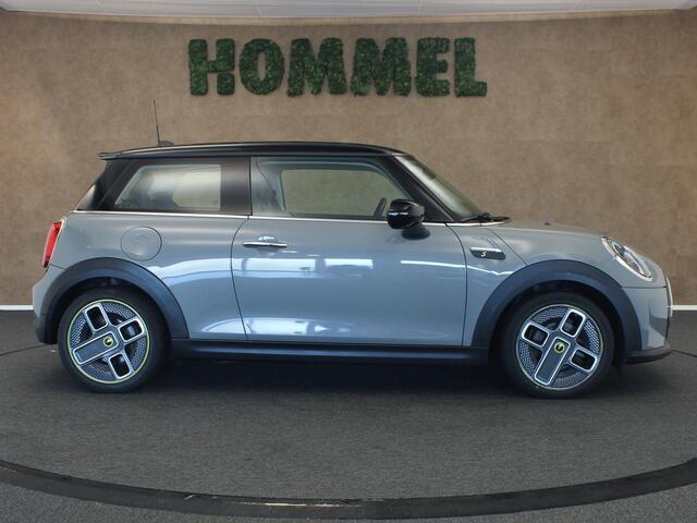 Mini Electric Mini Classic 33 kWh SOH 95.3 %!! - ORIGINEEL NEDERLANDSE AUTO - AUTOMATISCHE AIRCO - APPLE CARPLAY/ANDROID AUTO - KEYLESS START - LED KOPLAMPEN - CRUISE CONTROL - LICHTMETALEN VELGEN - MULTIMEDIAVOORBEREIDING - 3 FASE LADEN