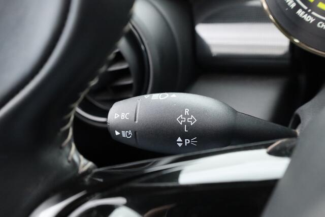 Mini Electric Mini Cooper S Yours 33 kWh | Rijklaar! | S/K-dak | HUD | Harman/Kardon | Leder | Camera+PDC | Nav+CarPlay | Stoelverw. | Dig. Cockpit | Led | ACC V