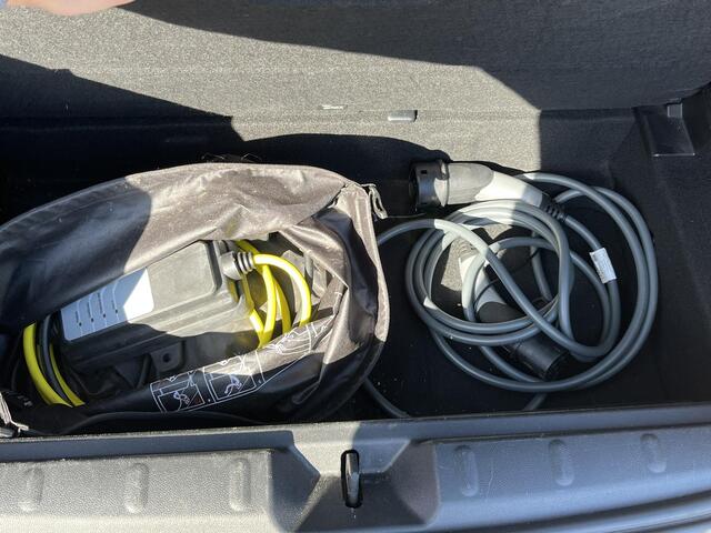 Mini Electric Mini Yours 33 kWh SOH 100% | VAN ¤20.900,- NU VOOR SLECHTS ¤18.877,- Uw LENTEVOORDEEL ¤2.023,-| SUPER COMPLEET UITGEVOERD| PANO | HARMAN KARDON | STOELVERWARMING| HEAD-UP DISPLAY| ACHTERUITRIJCAMERA|